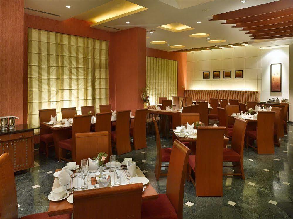 Hotel Hindusthan International, Waranasi Zewnętrze zdjęcie