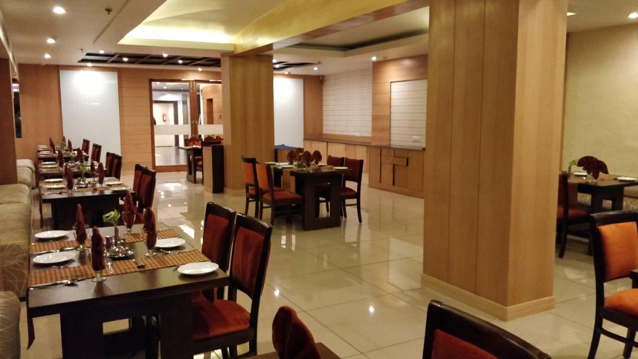 Hotel Hindusthan International, Waranasi Zewnętrze zdjęcie