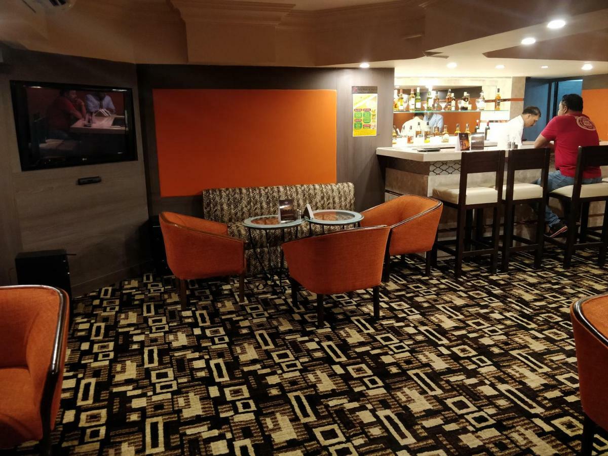 Hotel Hindusthan International, Waranasi Zewnętrze zdjęcie